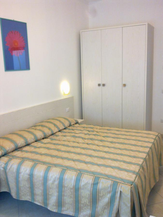 Roma Suite Apartments Cervia Exteriör bild
