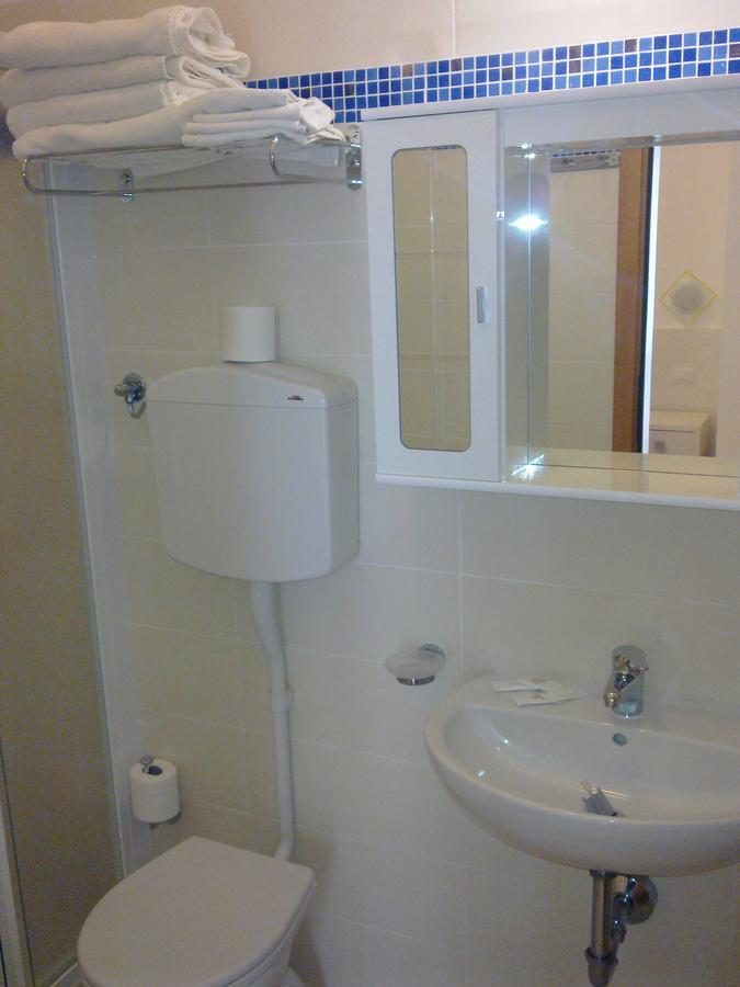 Roma Suite Apartments Cervia Exteriör bild