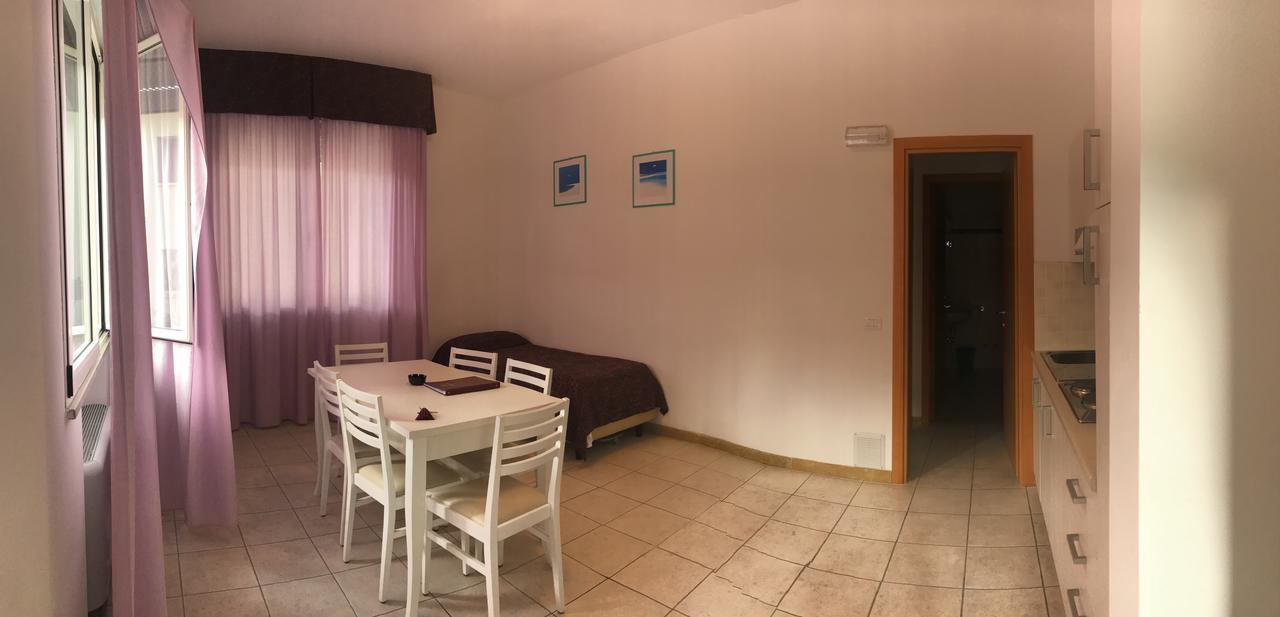 Roma Suite Apartments Cervia Exteriör bild