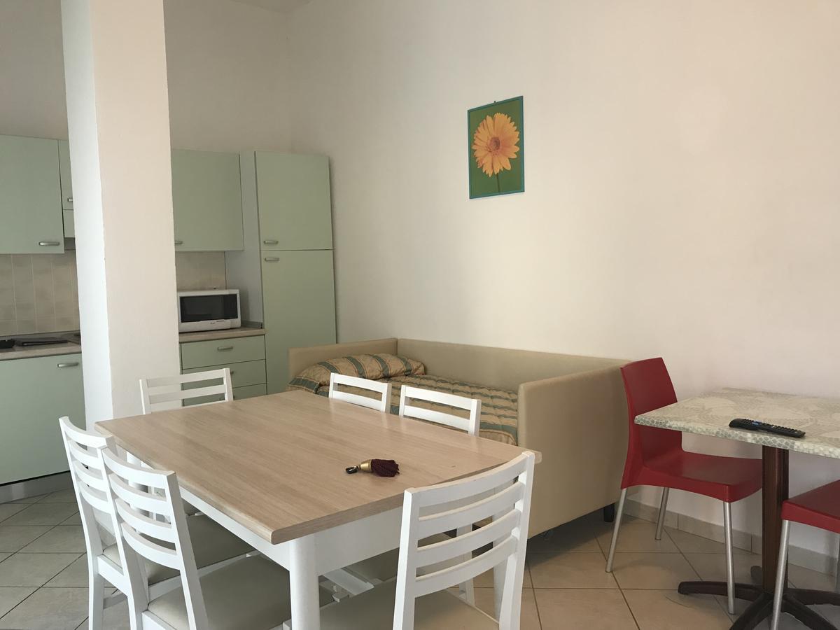 Roma Suite Apartments Cervia Exteriör bild