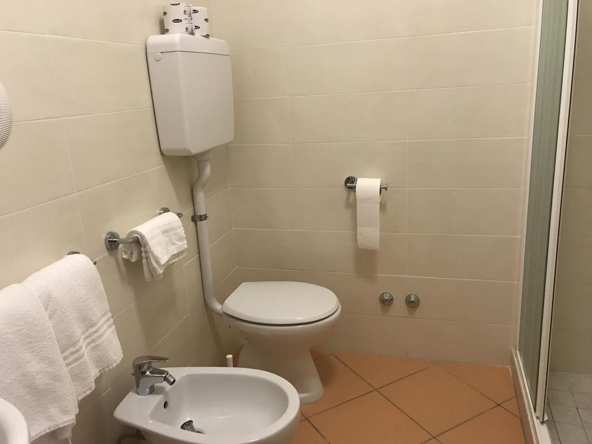 Roma Suite Apartments Cervia Exteriör bild